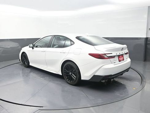 Used 2026 Toyota Camry SE FWD image 6