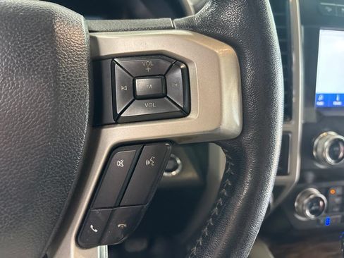 Used 2019 Ford F150 Lariat w/ Equipment Group 502A Luxury AWD/4WD image 20