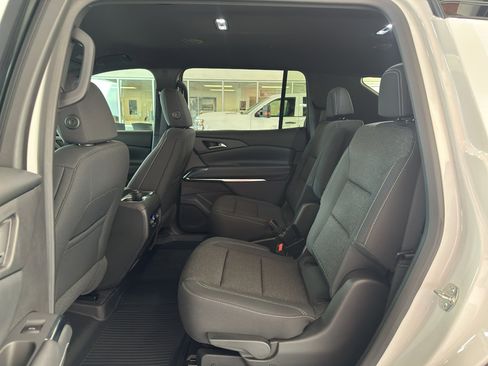 New 2026 Chevrolet Traverse LT w/ LPO, Floor Liner Package image 6