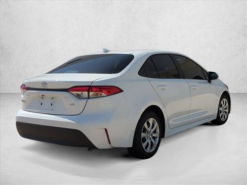 Used 2024 Toyota Corolla LE FWD image 5