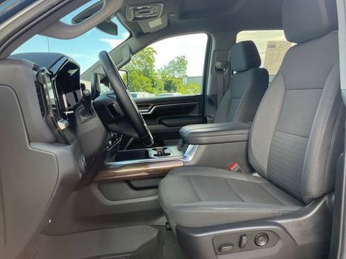 Used 2024 Chevrolet Silverado 2500 LT w/ All Star Edition AWD/4WD image 2
