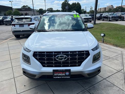 Certified 2026 Hyundai Venue SEL FWD image 2