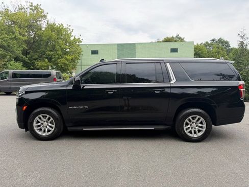 Used 2021 Chevrolet Suburban LT AWD/4WD image 2