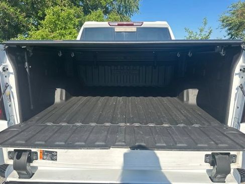 Used 2019 GMC Sierra 1500 SLT w/ SLT Premium Plus Package AWD/4WD image 18