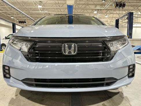 Used 2023 Honda Odyssey Sport image 25
