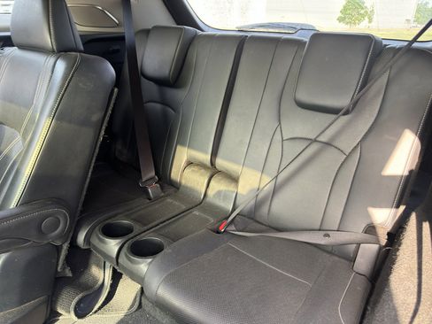 Used 2020 Lexus RX 450hL Luxury w/ Accessory Package AWD/4WD image 16