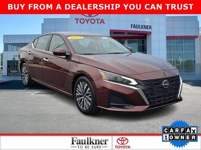 Used 2023 Nissan Altima 2.5 SV