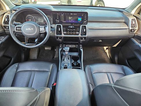 Certified 2023 Kia Sorento EX w/ Panoramic Sunroof Package image 15