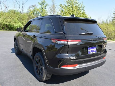 New 2026 Jeep Grand Cherokee Altitude AWD/4WD image 6