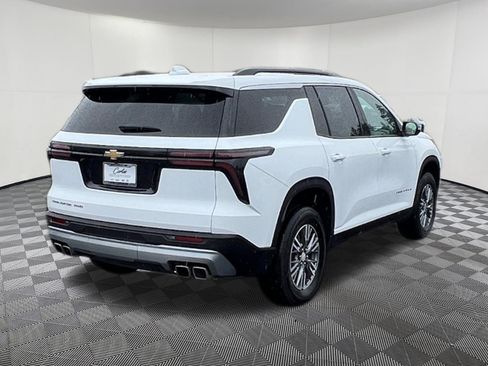 Used 2025 Chevrolet Traverse LT AWD/4WD image 6