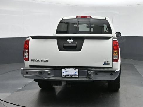 Used 2019 Nissan Frontier SV w/ Value Truck Package RWD image 6