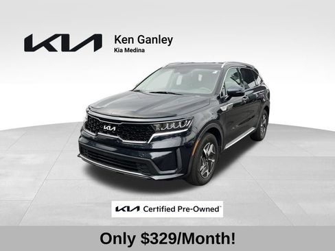 Certified 2022 Kia Sorento S FWD image 1