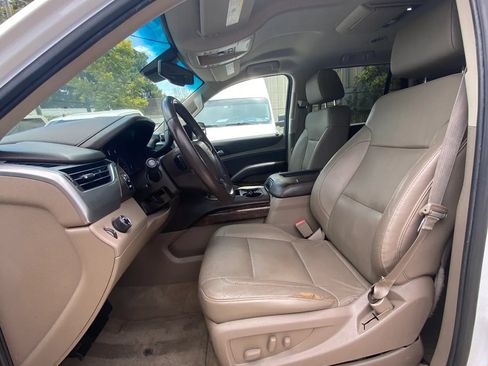 Used 2015 Chevrolet Tahoe LT RWD image 13