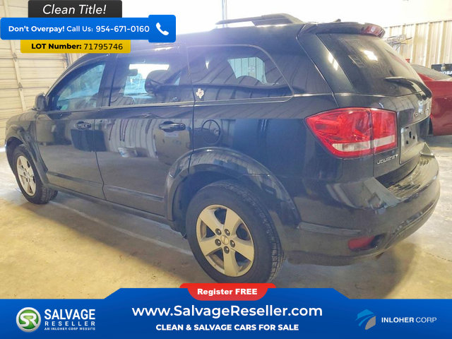 Used 2012 Dodge Journey SXT w/ Flexible Seating Group FWD image 3