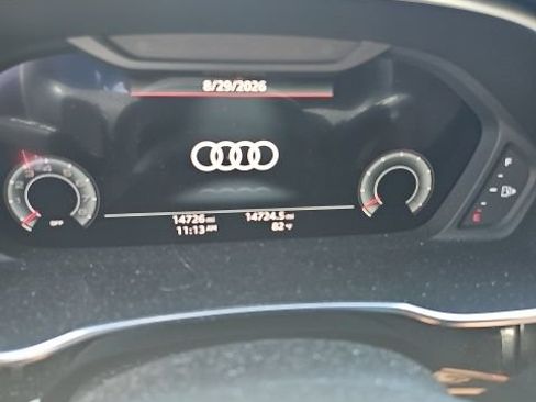 Used 2024 Audi Q3 2.0T Premium Plus w/ Premium Plus Package AWD/4WD image 2
