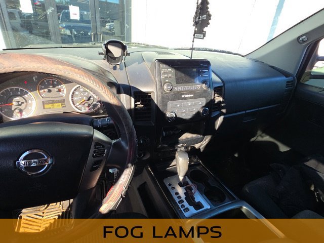 Used 2014 Nissan Titan SV w/ SV Premium Utility Package AWD/4WD image 14