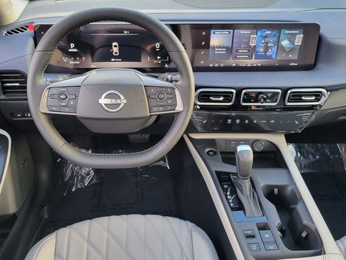 New 2026 Nissan Sentra SL w/ Floor Mat Package image 5