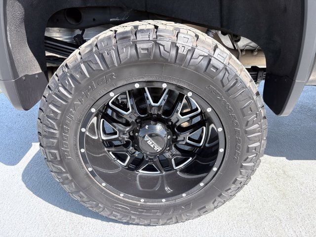 Used 2020 Chevrolet Silverado 2500 LTZ w/ LTZ Premium Package AWD/4WD image 29