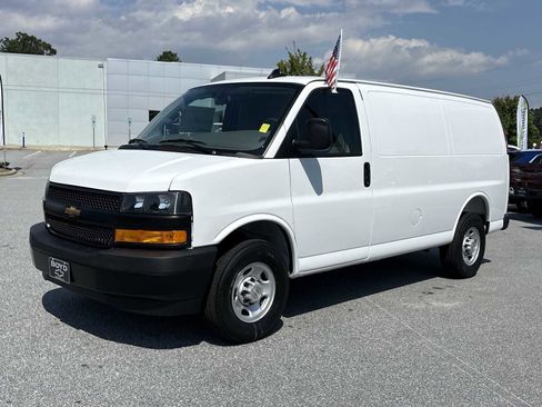 New 2025 Chevrolet Express 2500 w/ Driver Convenience Package RWD image 4