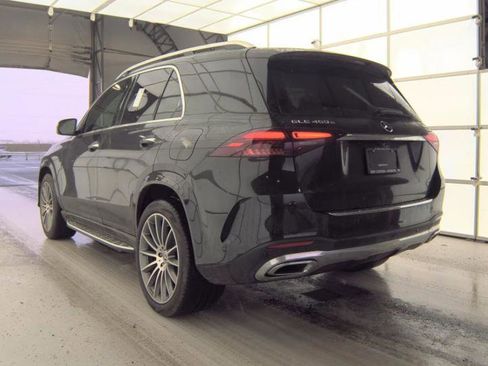 Used 2024 Mercedes-Benz GLE 450e 4MATIC w/ AMG Line Exterior image 2