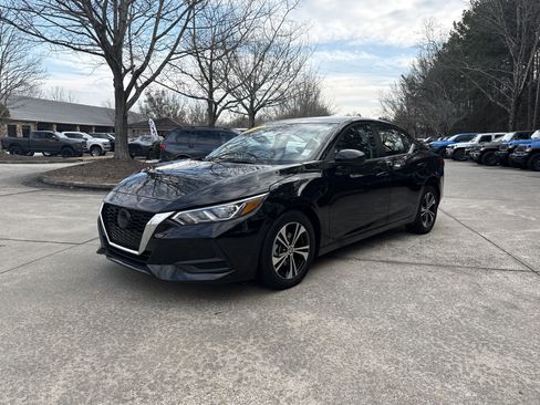 Used 2022 Nissan Sentra SV image 3