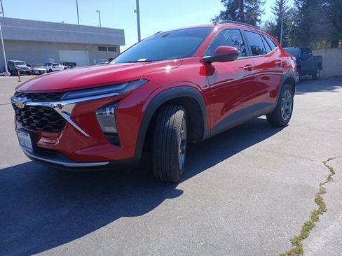 Used 2026 Chevrolet Trax LT w/ LT Convenience Package image 1