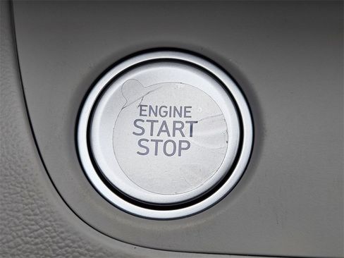 New 2025 Hyundai Elantra Limited image 20