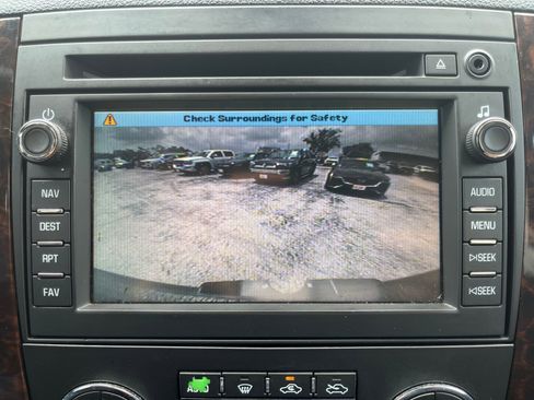 Used 2011 GMC Sierra 2500 Denali AWD/4WD image 14