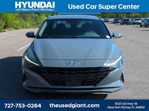 Used 2021 Hyundai Elantra SEL w/ Convenience Package FWD image 8