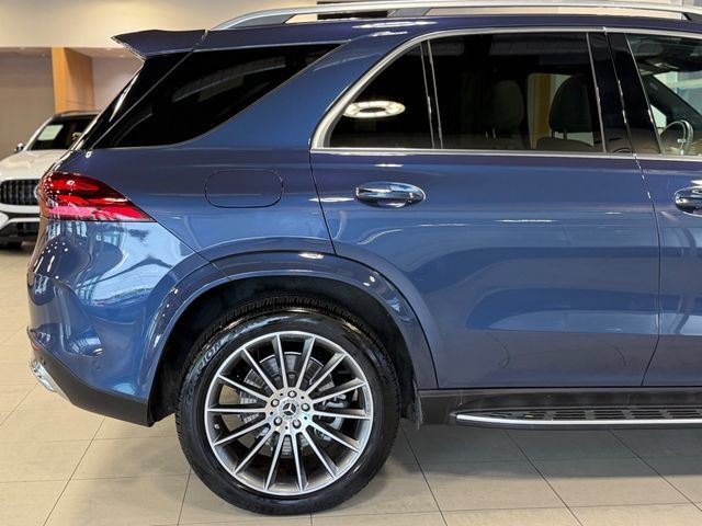 Used 2025 Mercedes-Benz GLE 450e 4MATIC w/ AMG Line Exterior image 17