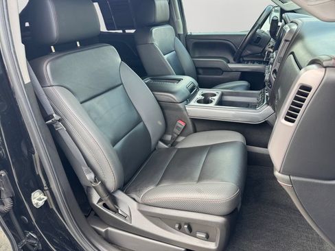 Used 2018 GMC Sierra 1500 SLT w/ All Terrain Package AWD/4WD image 6