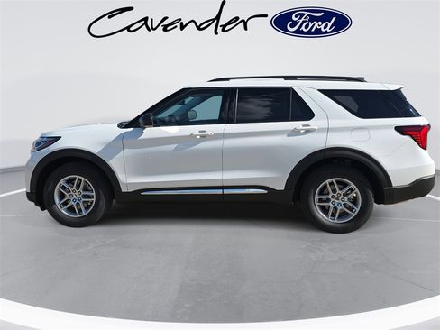 New 2025 Ford Explorer Active w/ Active Comfort Package image 8