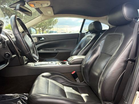 Used 2010 Jaguar XK Coupe RWD image 12