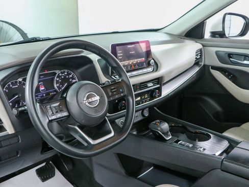 Used 2023 Nissan Rogue SV FWD image 22
