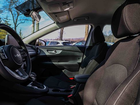 Certified 2024 Kia Forte LXS image 8