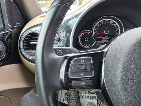 Used 2014 Volkswagen Beetle R-Line FWD image 13