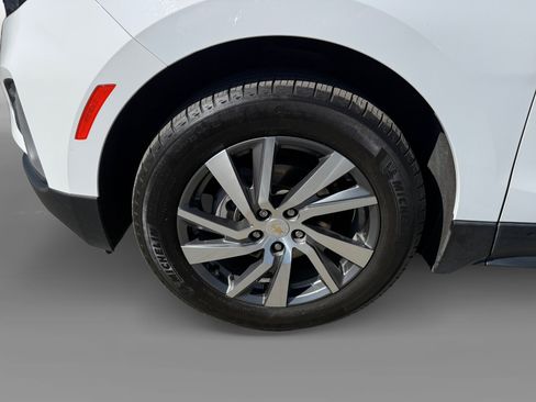 Used 2022 Chevrolet Equinox LT FWD image 9