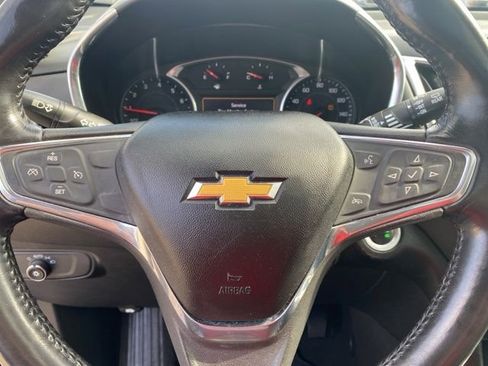Used 2019 Chevrolet Equinox LT w/ Sun & Navigation Package FWD image 10
