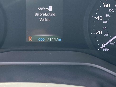 Used 2021 Toyota Sienna XLE w/ XLE Plus Package FWD image 33