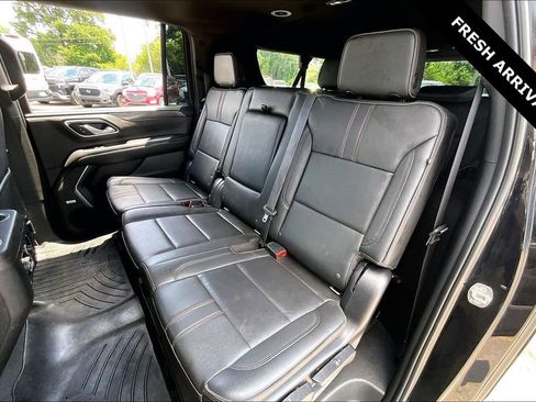 Used 2021 Chevrolet Suburban RST AWD/4WD image 21