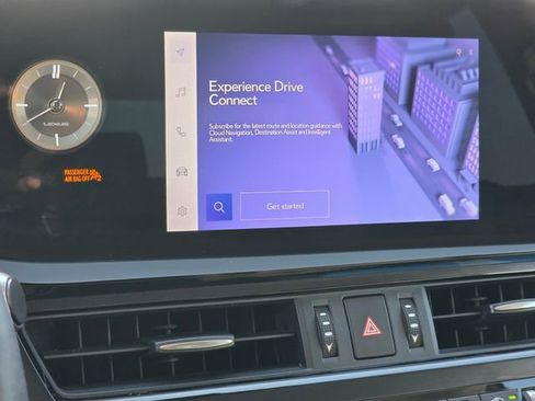 Used 2024 Lexus ES 300h w/ Premium Package image 23