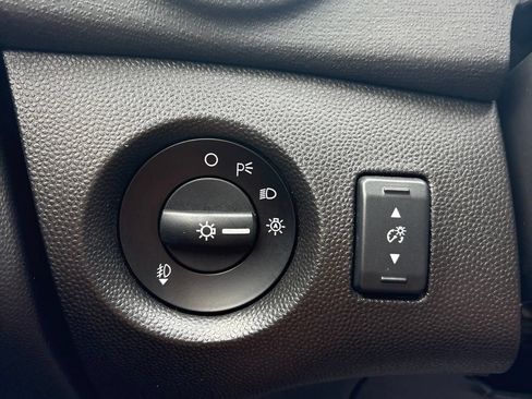 Used 2019 Ford Fiesta SE w/ Equipment Group 201A FWD image 16