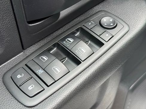 Used 2014 RAM 1500 Tradesman AWD/4WD image 12