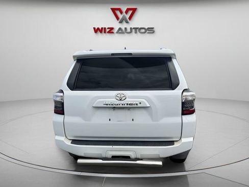 Used 2016 Toyota 4Runner SR5 Premium AWD/4WD image 4