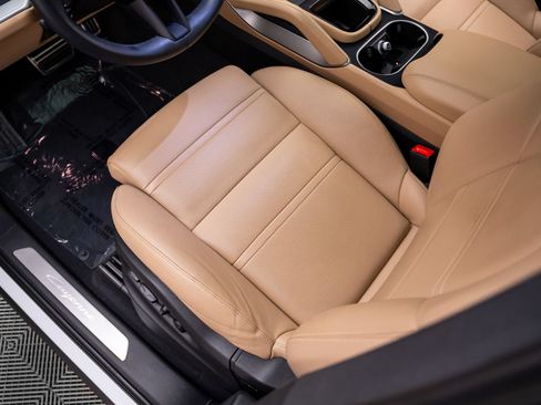 Certified 2025 Porsche Cayenne Coupe AWD/4WD image 16