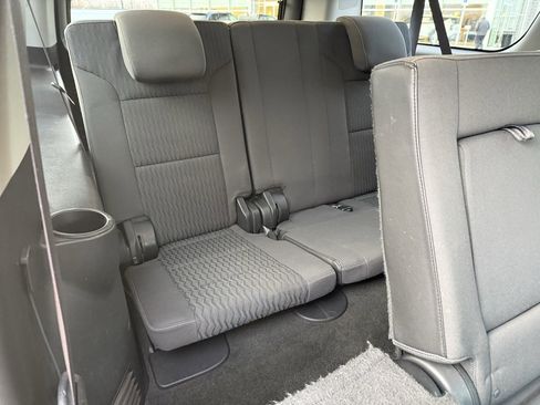 Used 2016 GMC Yukon XL SLE w/ Convenience Package image 31