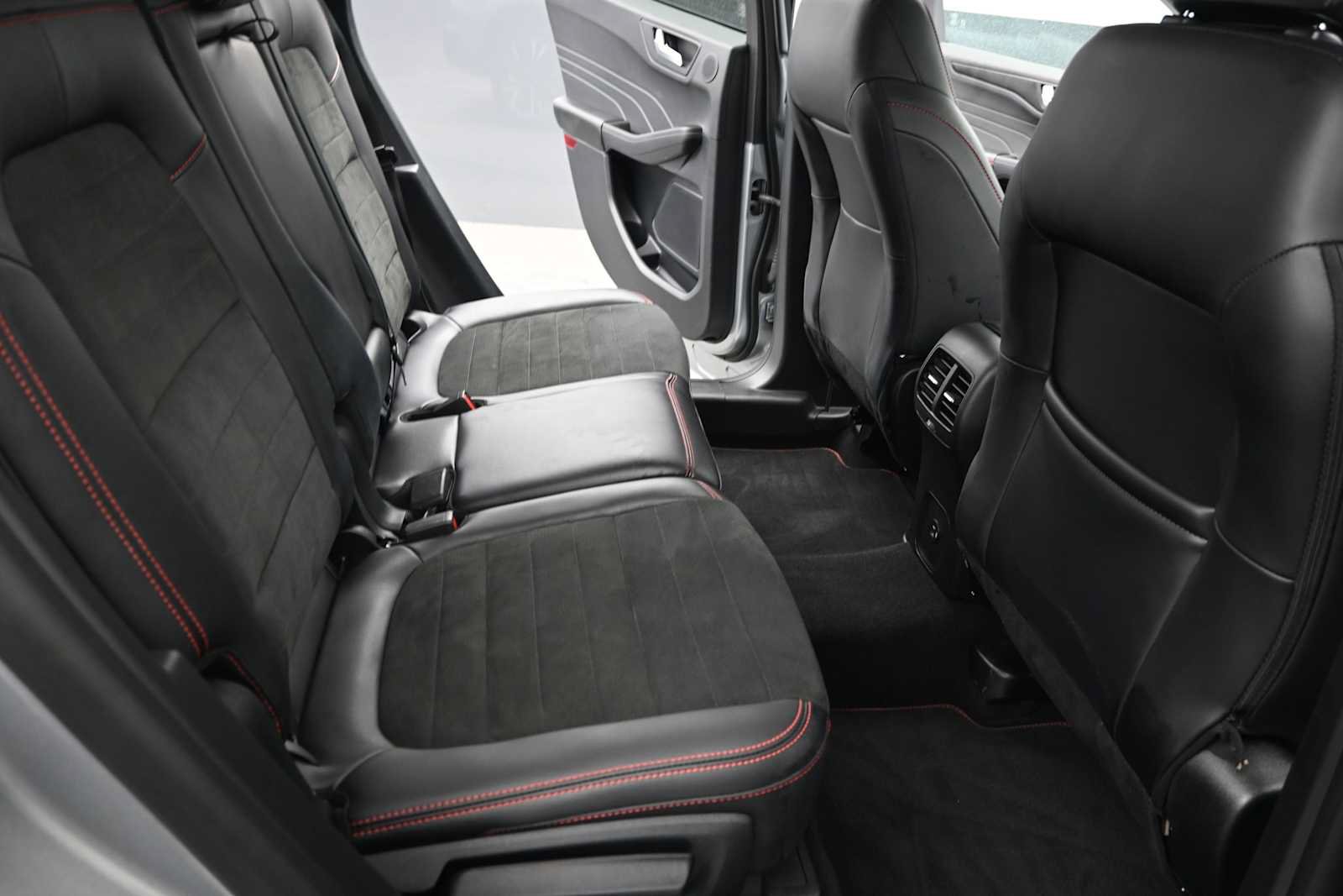 Used 2022 Ford Escape SEL w/ SEL Stealth AWD Package image 25