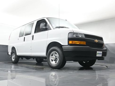 New 2025 Chevrolet Express 2500 w/ Driver Convenience Package image 18