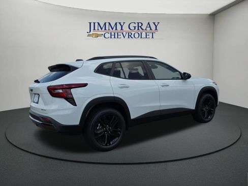 New 2026 Chevrolet Trax ACTIV FWD image 5