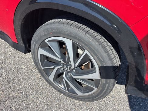 Used 2019 Honda HR-V Sport image 8